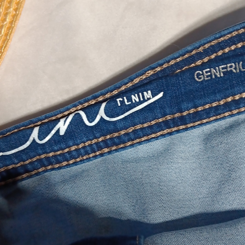 EUC INC denim embroidered skirt - Picture 5 of 9